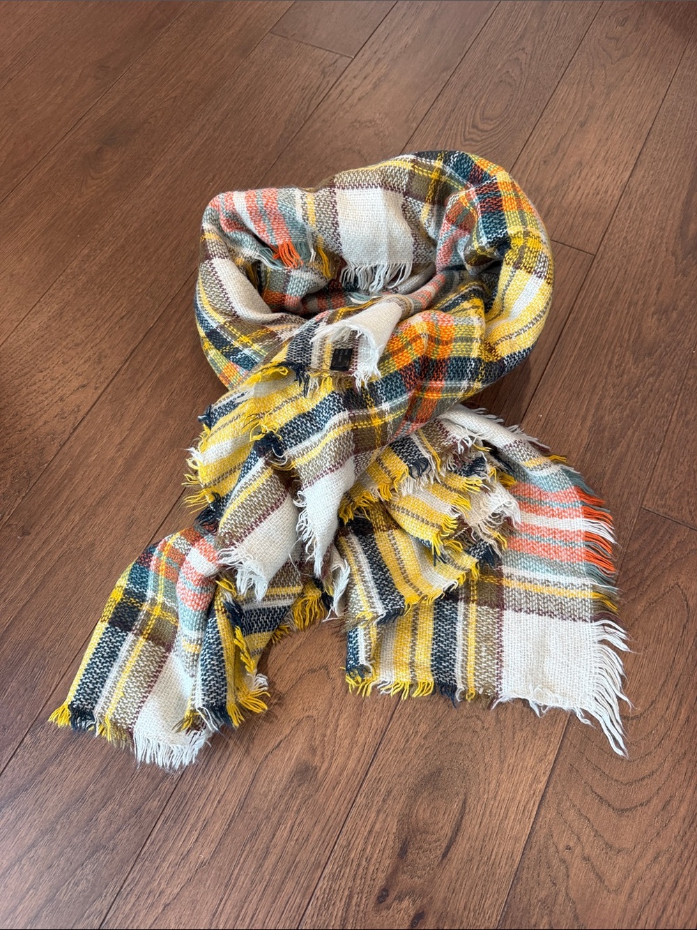 Cozy Plaid Fringe Scarf in Yellow and Cream - C54-164